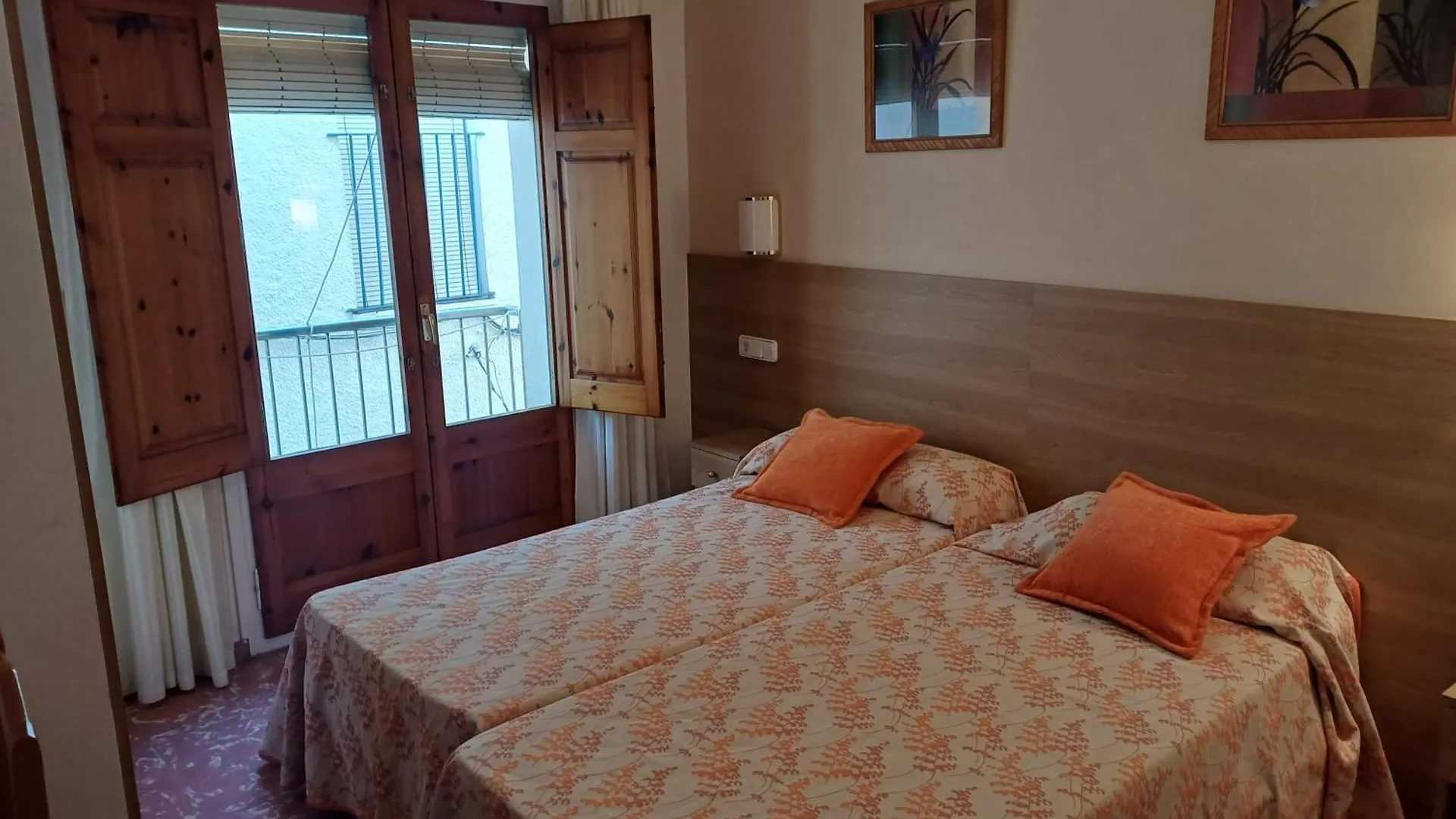 Hotel Hostal Sol I Sombra El Port De La Selva
