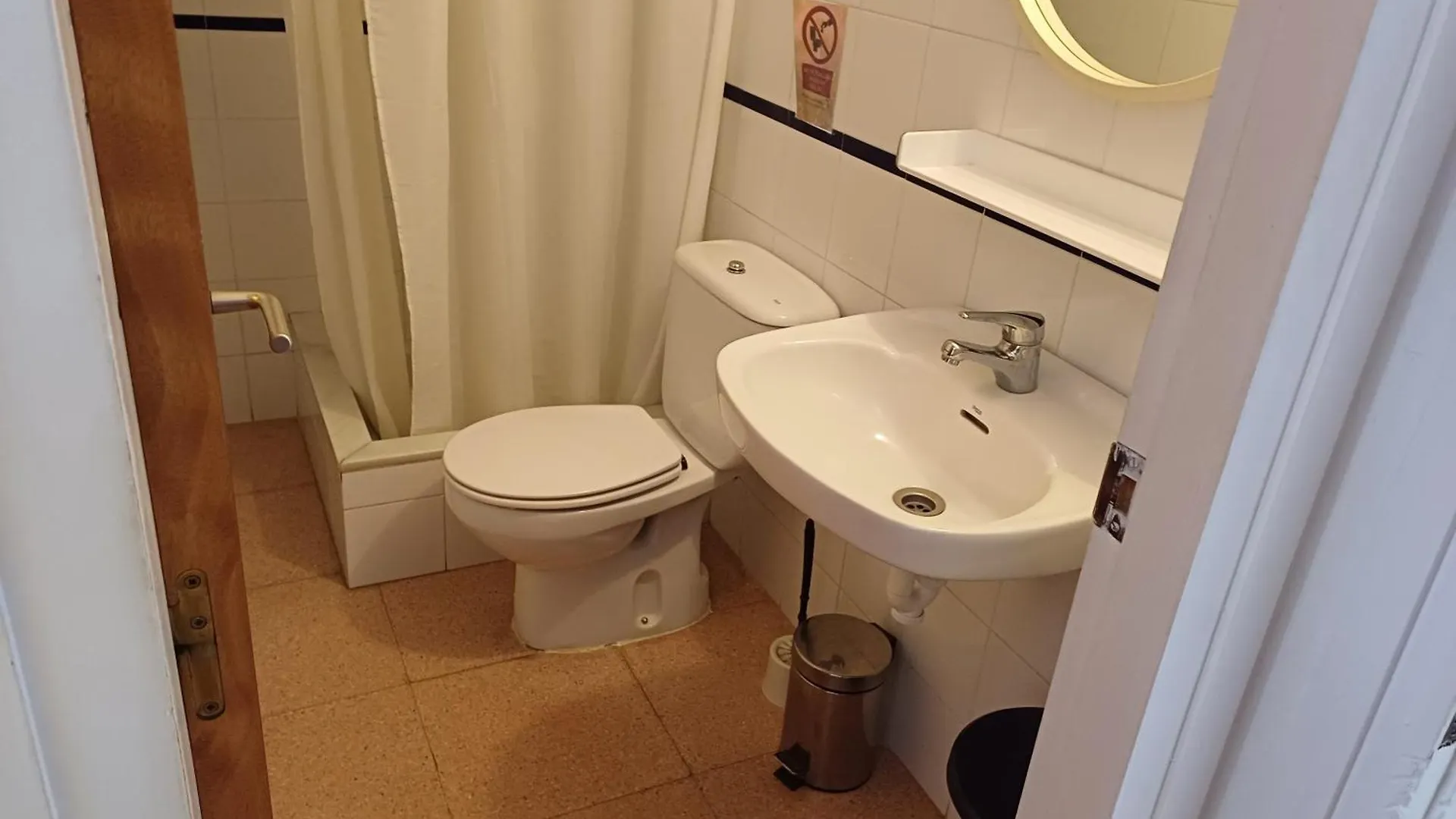 Hostal Sol I Sombra El Port De La Selva Hotel