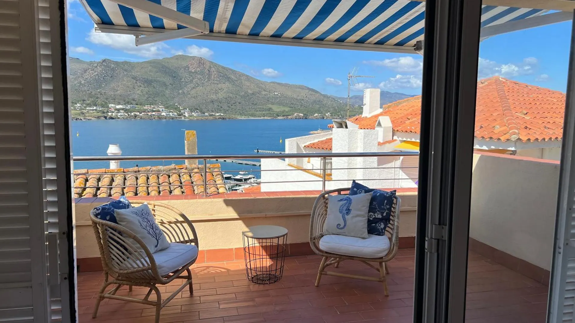 Hostal Sol I Sombra El Port De La Selva 0*,  Spain