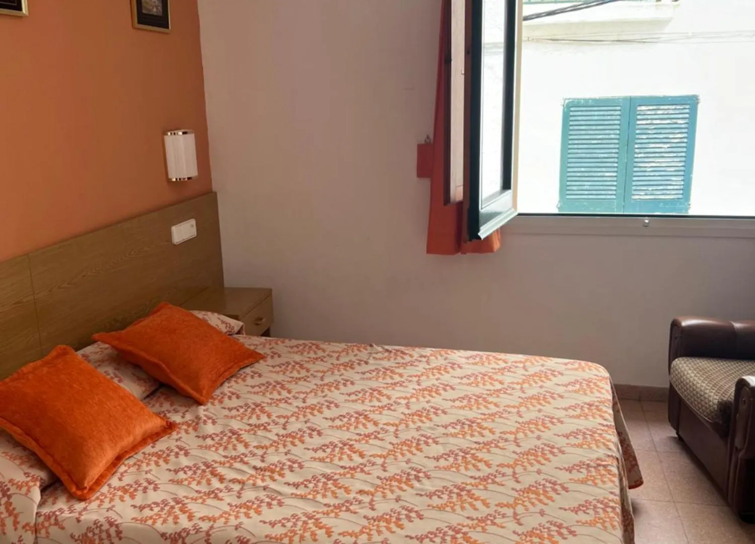 Hotel Hostal Sol I Sombra El Port De La Selva Spain
