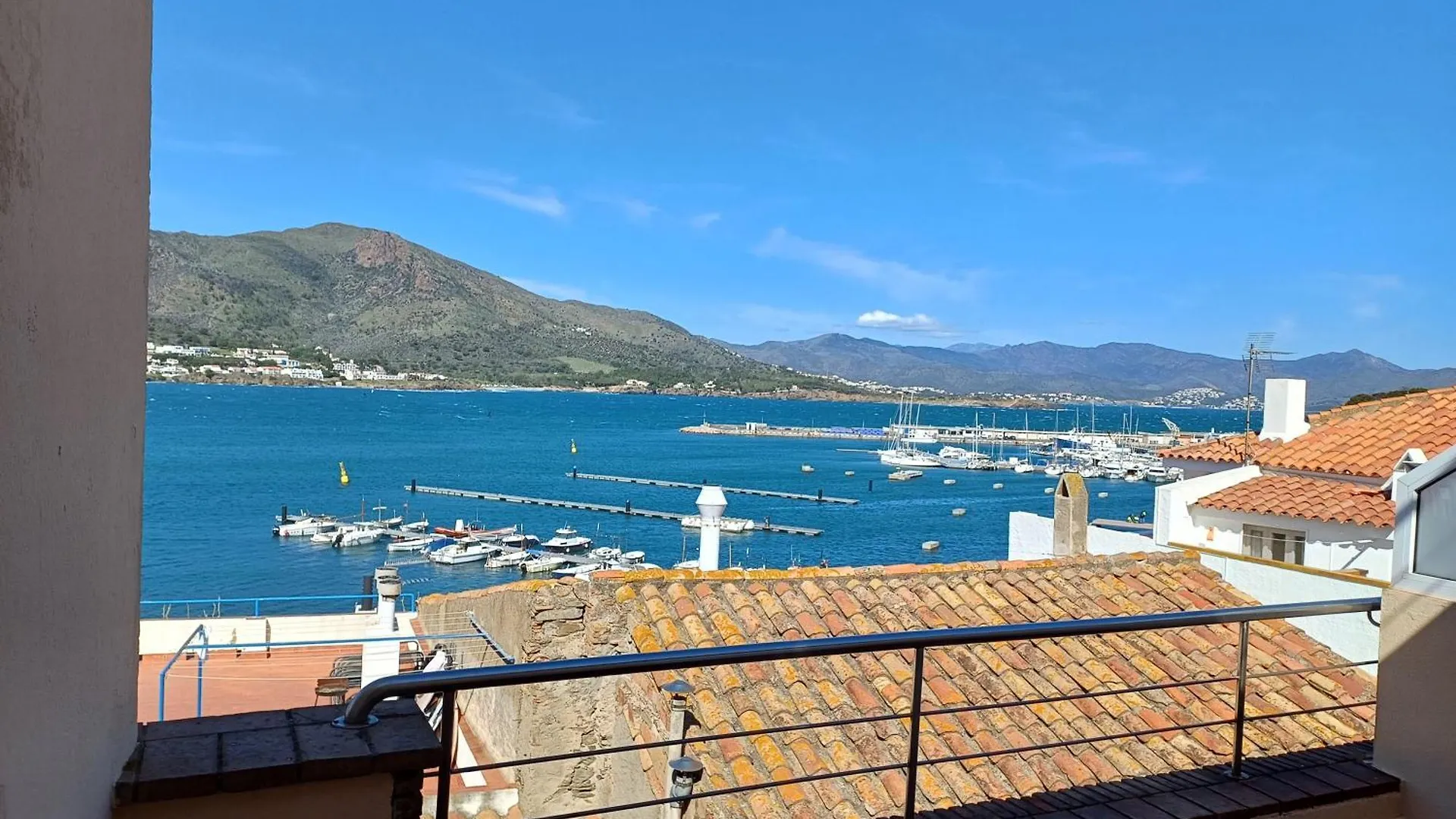 Hostal Sol I Sombra El Port De La Selva Hotel
