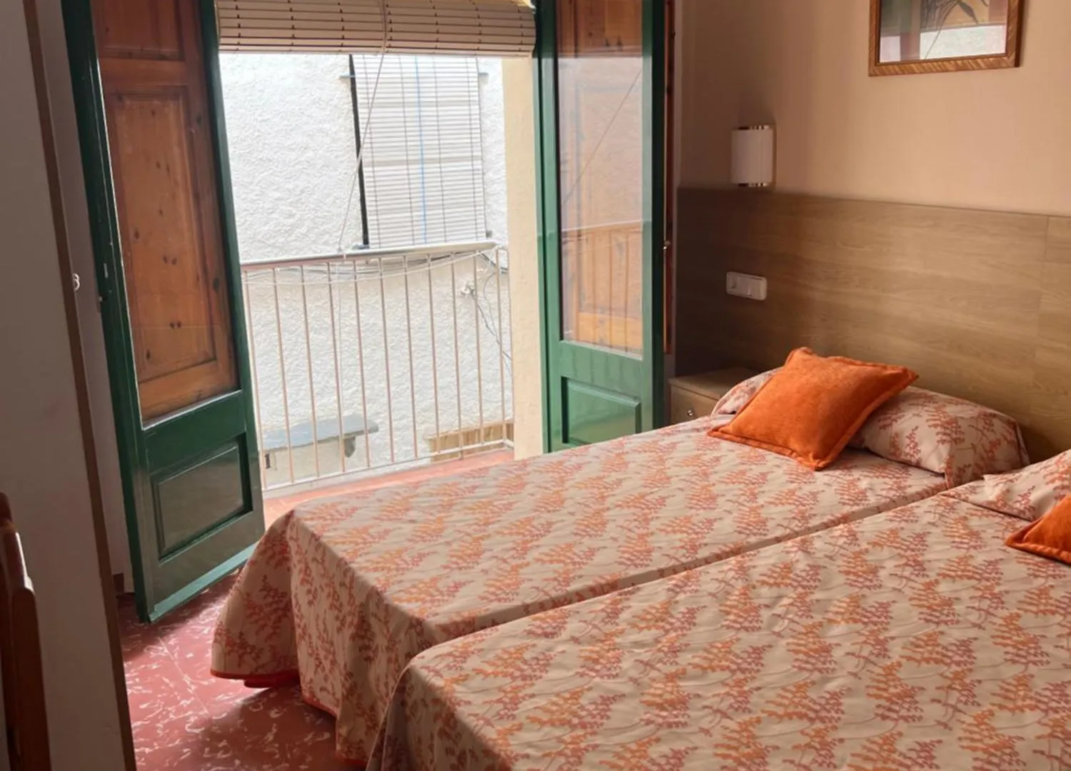 Hostal Sol I Sombra El Port De La Selva 0*,
