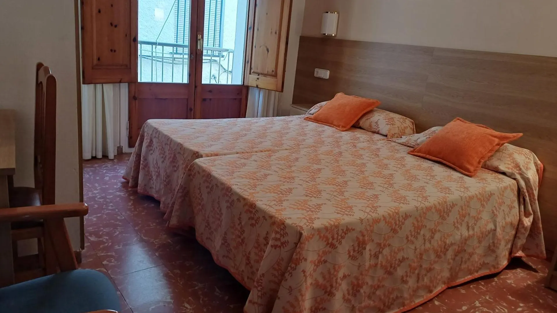 Hostal Sol I Sombra El Port De La Selva