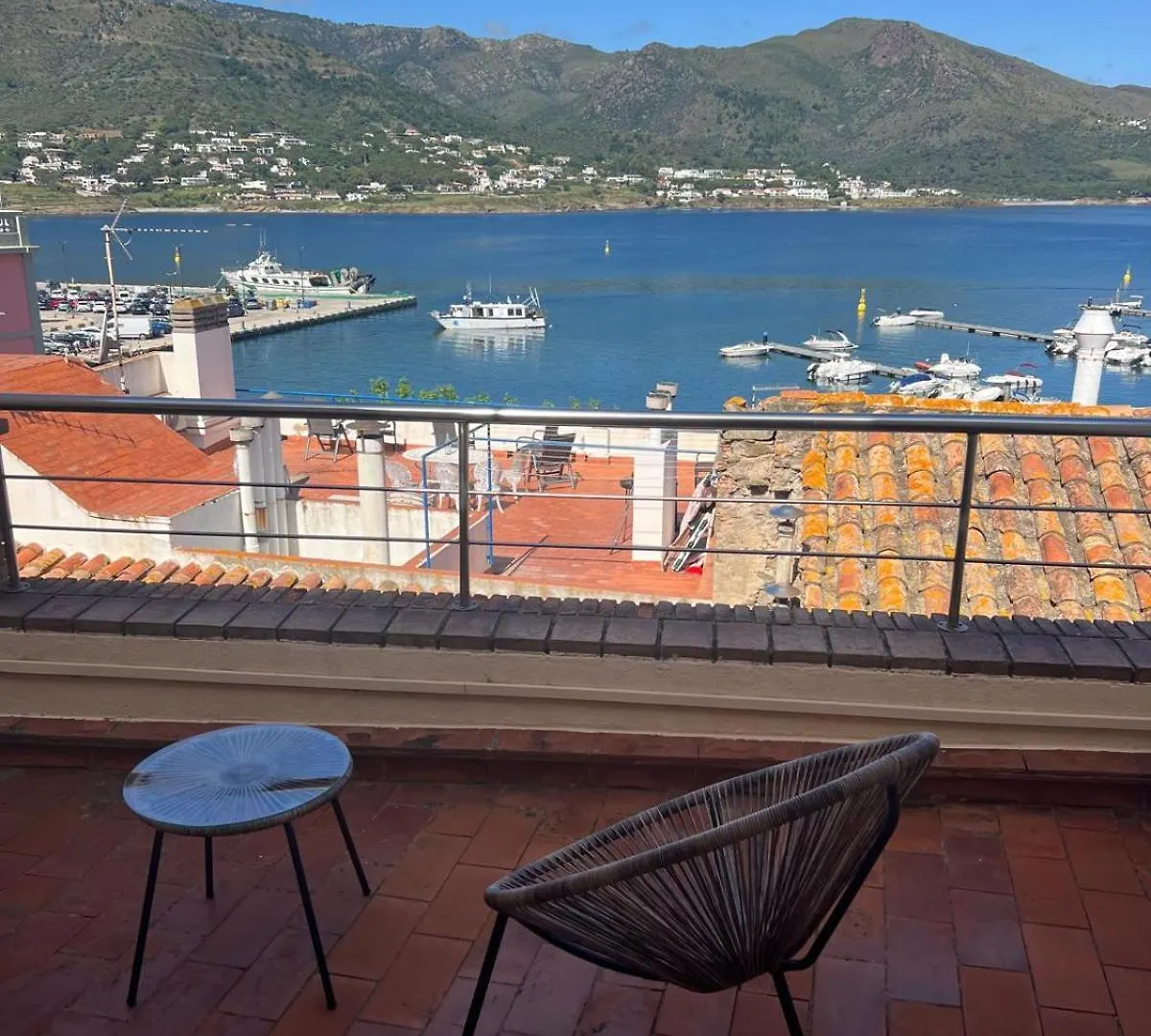 Hotel Hostal Sol I Sombra El Port De La Selva Spain