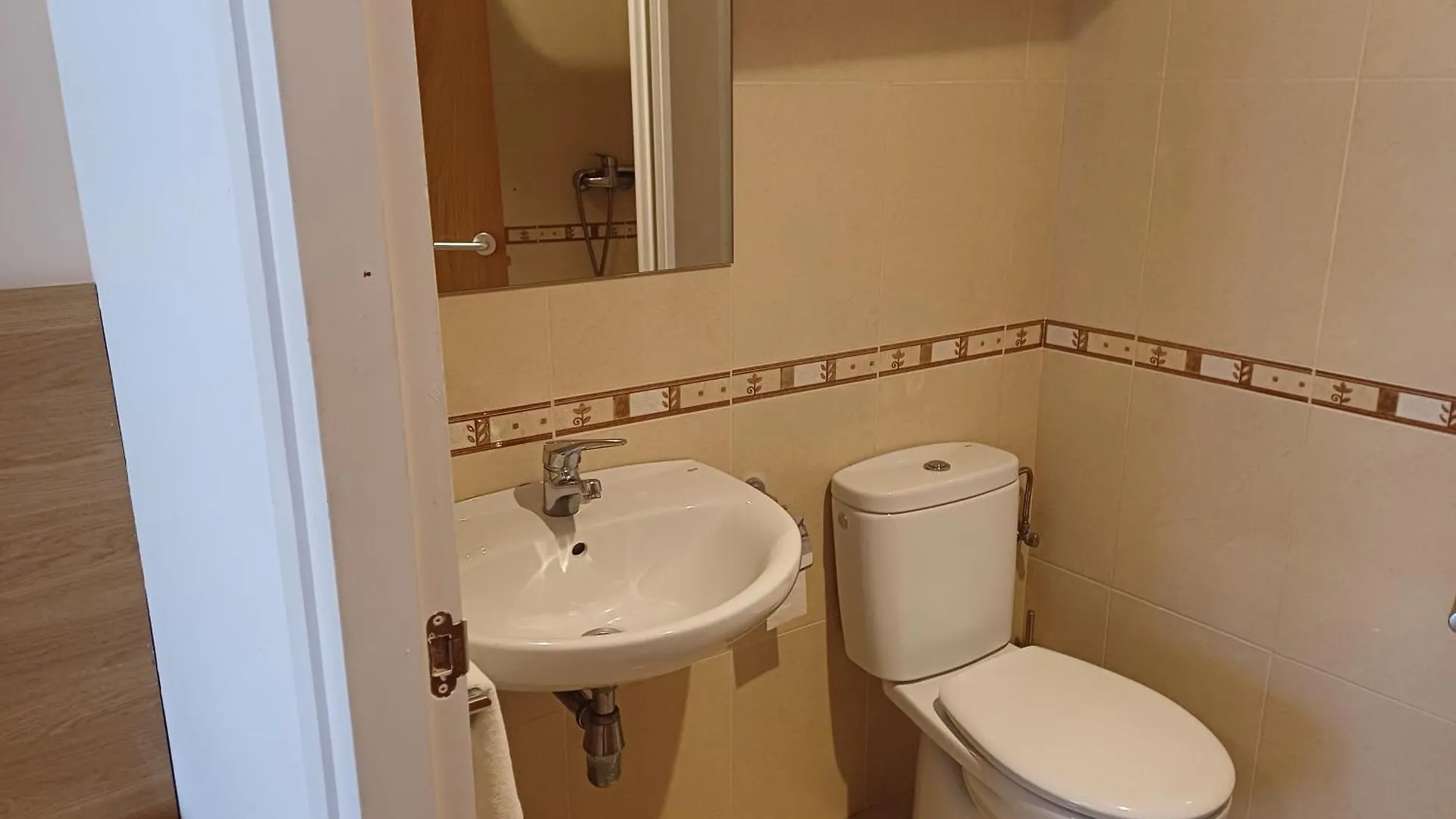 Hostal Sol I Sombra El Port De La Selva 0*,  Spanje